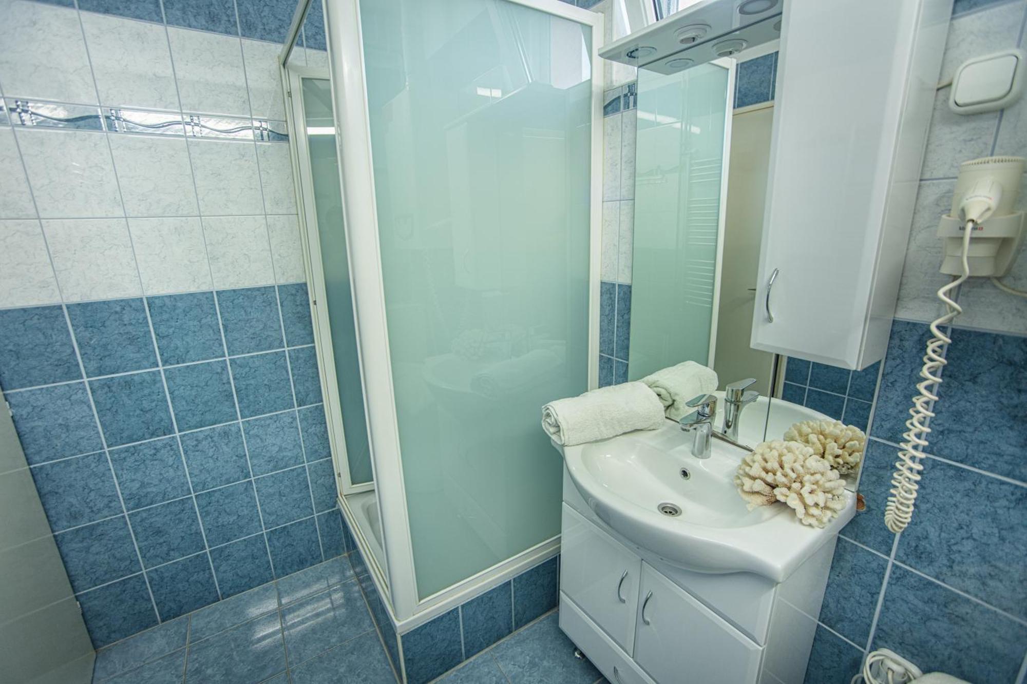 Delfin Apartman Sárvár Dış mekan fotoğraf